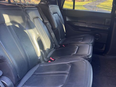 Used 2019 Ford Expedition Max Limited image 11