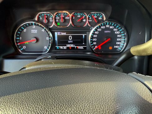 Used 2019 Chevrolet Silverado 1500 LT w/ All Star Edition image 4