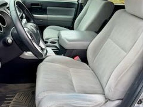 Used 2016 Toyota Sequoia SR5 image 19