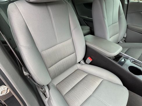 Used 2015 Chevrolet Impala LS image 2