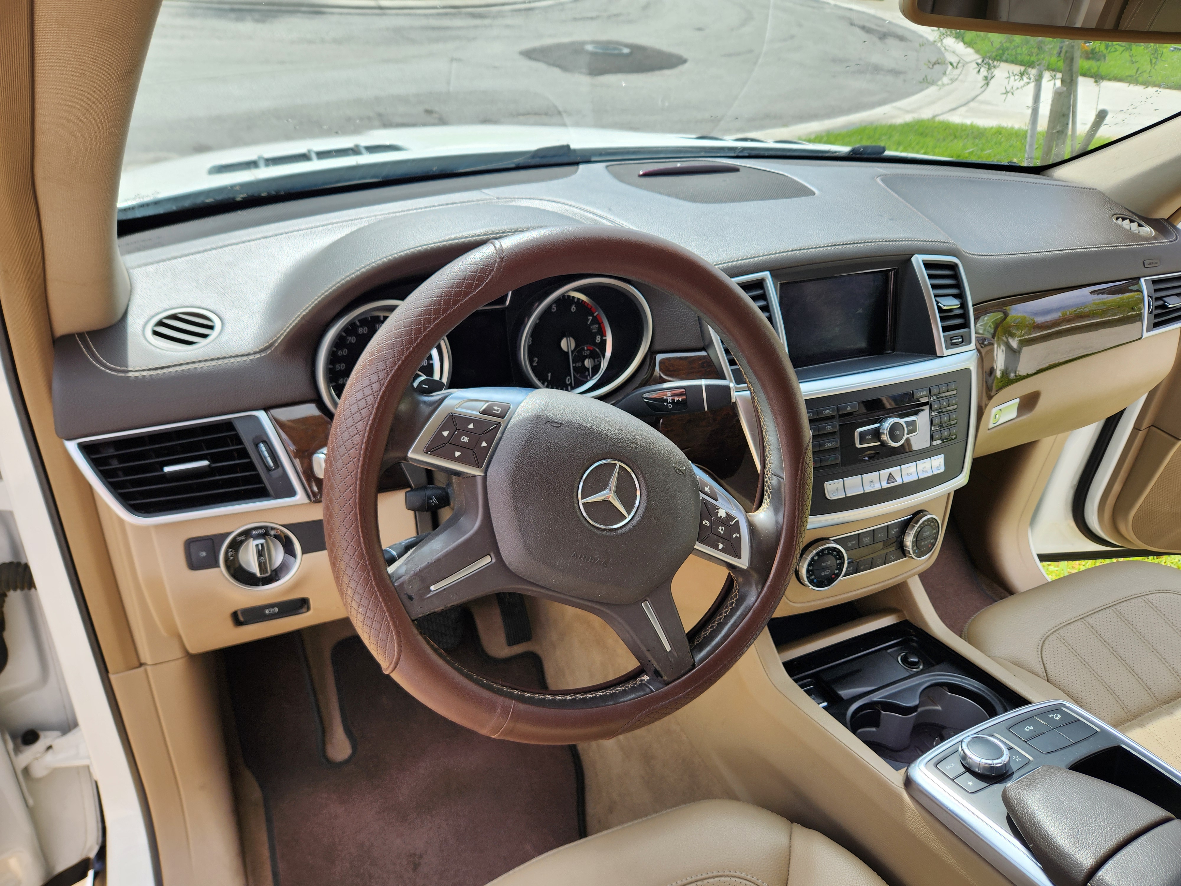 Used 2015 Mercedes-Benz GL 450 4MATIC image 14