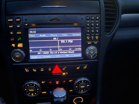 Used 2009 Mercedes-Benz SLK 55 AMG image 11