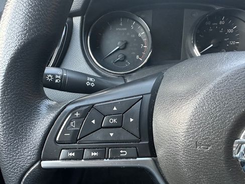 Used 2017 Nissan Rogue S image 20