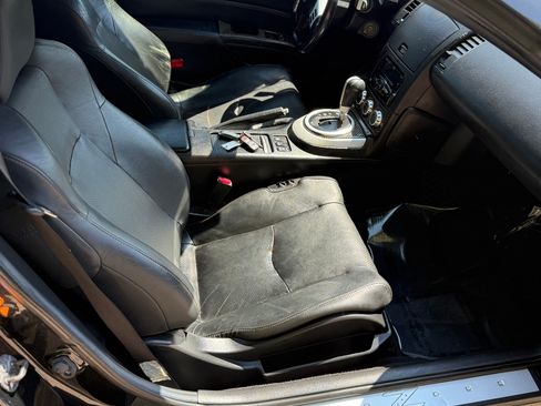 Used 2007 Nissan 350Z Touring image 11