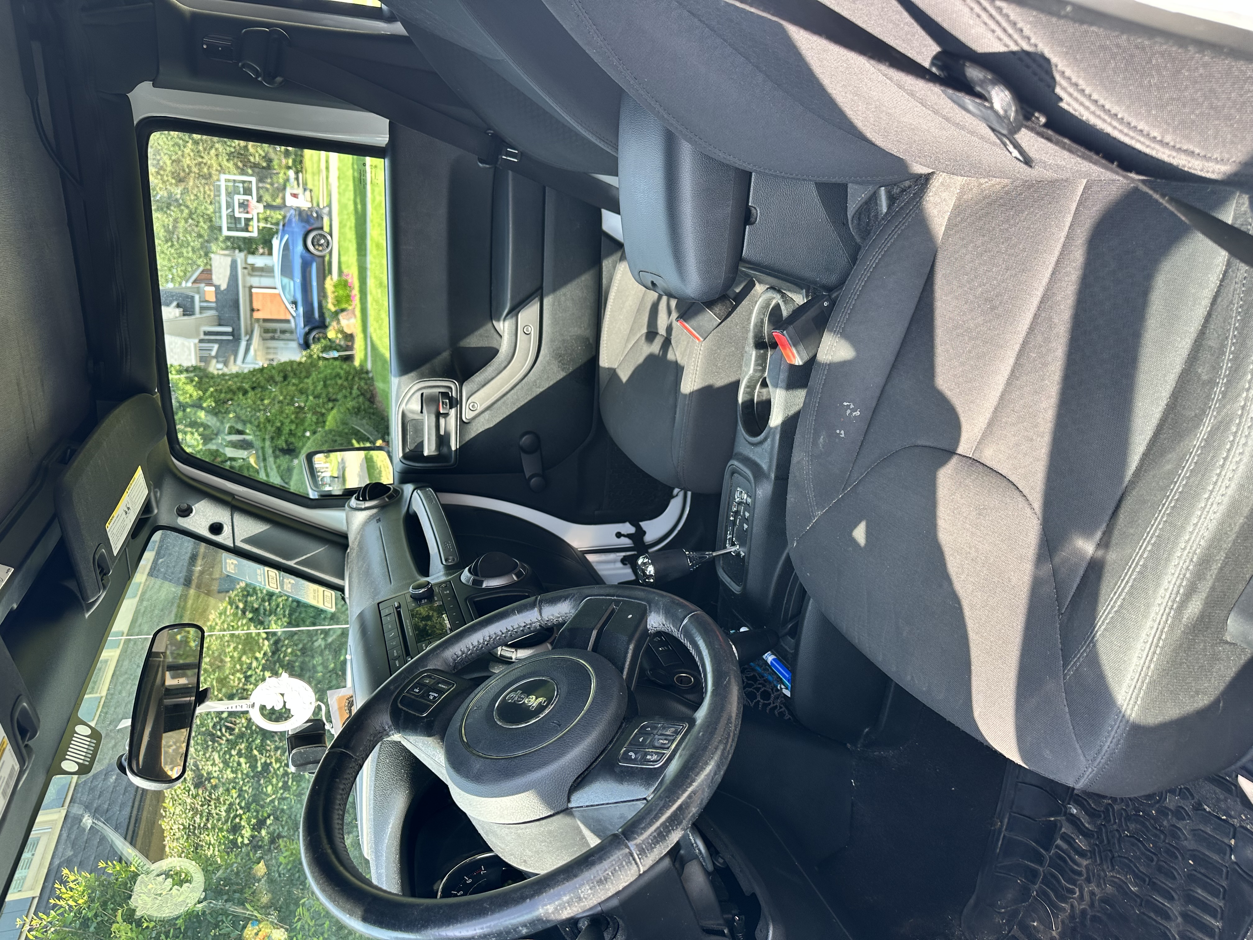 Used 2018 Jeep Wrangler Unlimited Sport w/ Connectivity Group AWD/4WD image 5
