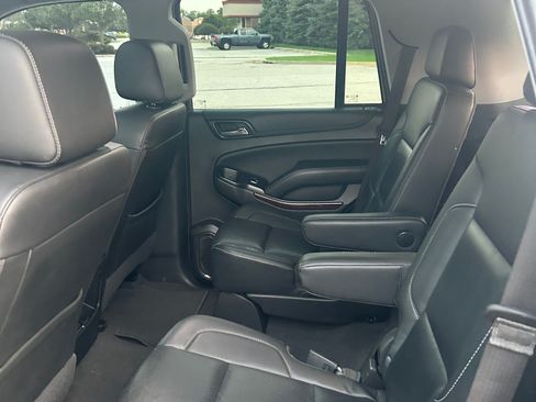 Used 2020 GMC Yukon SLT w/ Premium Edition AWD/4WD image 9