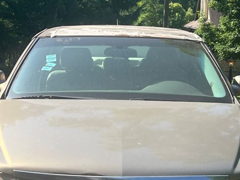 Used 2006 Cadillac DTS w/ Trunk Convenience Package image 8