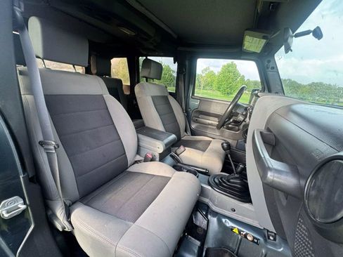 Used 2008 Jeep Wrangler Unlimited X image 13