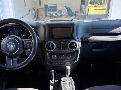 Used 2017 Jeep Wrangler Unlimited Sport w/ Quick Order Package 24S image 16