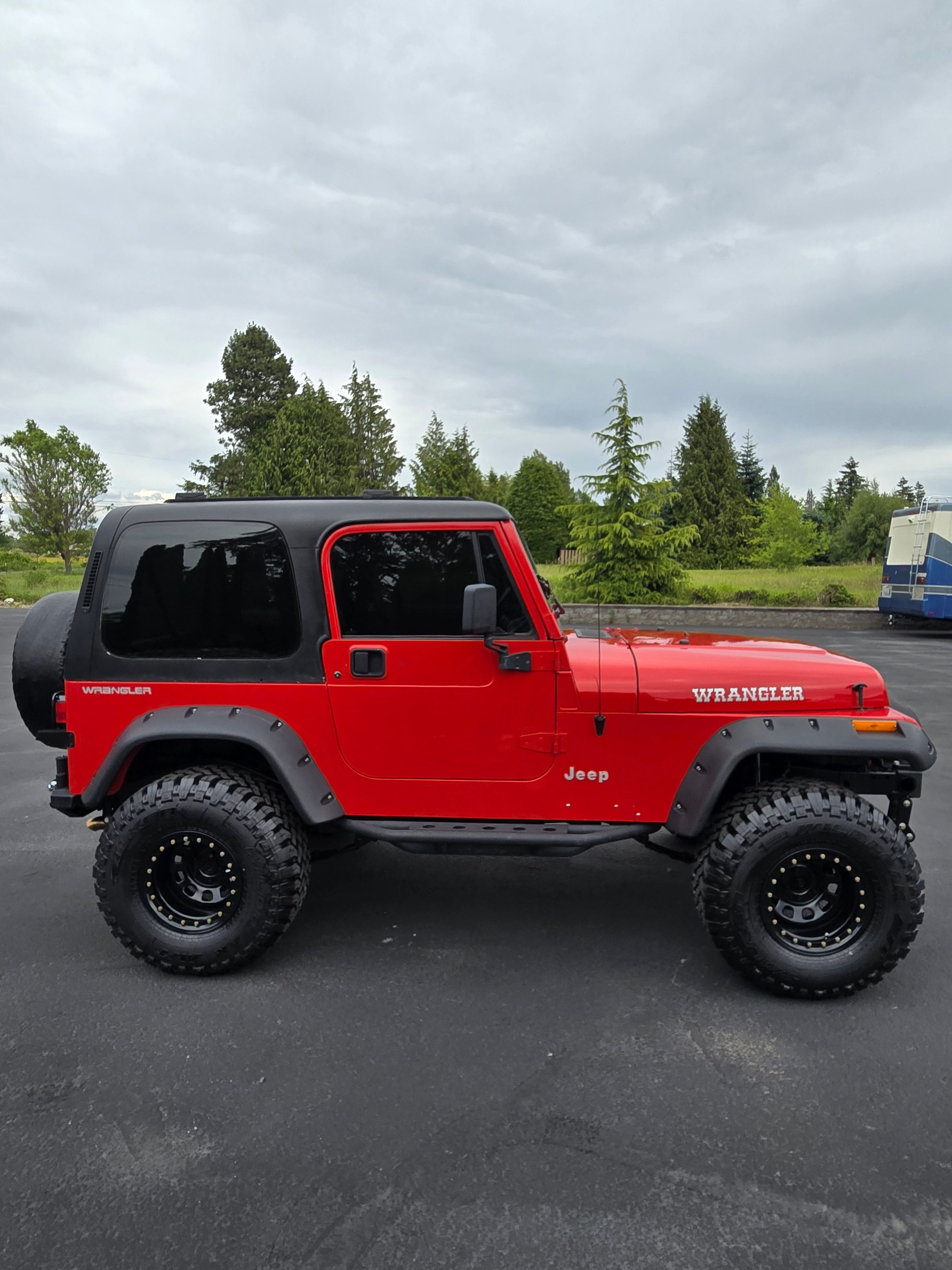Used 1995 Jeep Wrangler Rio Grande AWD/4WD image 4