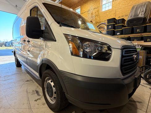 Used 2018 Ford Transit 150 148 Medium Roof image 2
