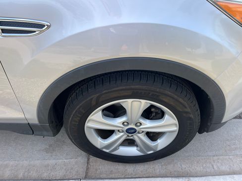 Used 2016 Ford Escape SE w/ Equipment Group 201A image 16