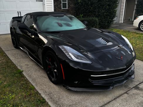 Used 2015 Chevrolet Corvette Stingray Coupe w/ 3LT Preferred Equipment Group image 2