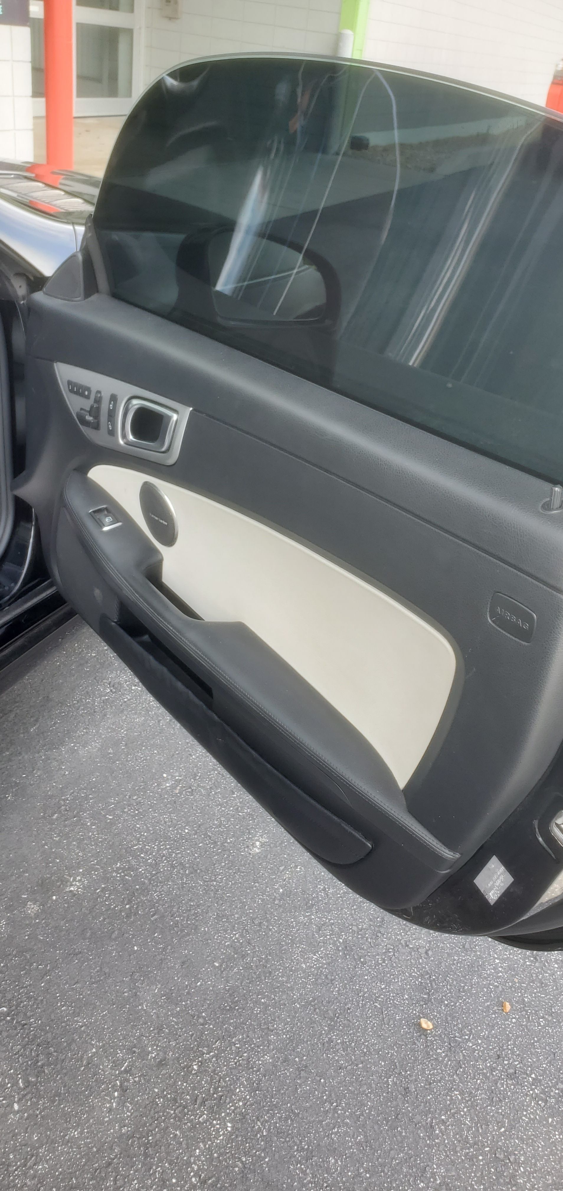 Used 2012 Mercedes-Benz SLK 350 image 9