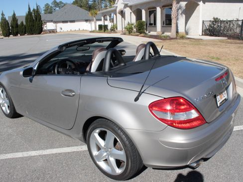 Used 2005 Mercedes-Benz SLK 350 image 4