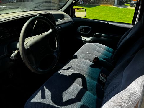 Used 1996 Chevrolet Silverado 1500 2WD Extended Cab image 4