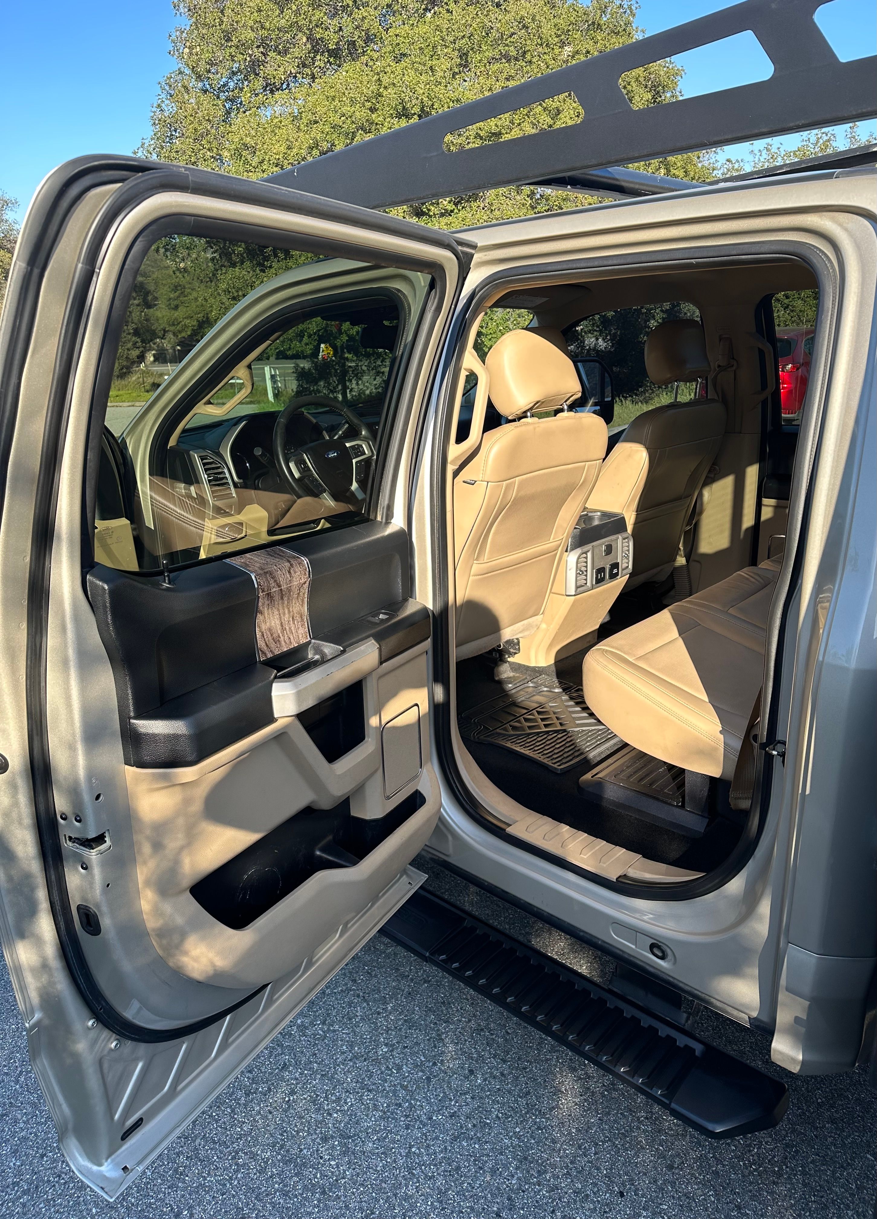 Used 2017 Ford F550 4x4 Crew Cab Super Duty image 9