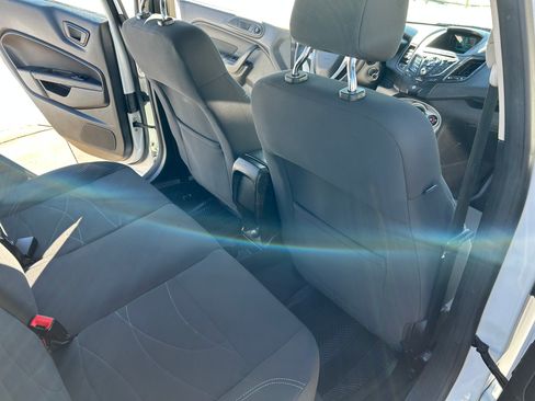 Used 2017 Ford Fiesta SE image 13