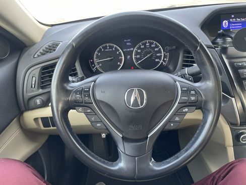 Used 2017 Acura ILX image 10