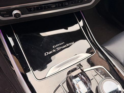 Used 2021 BMW X7 M50i image 14