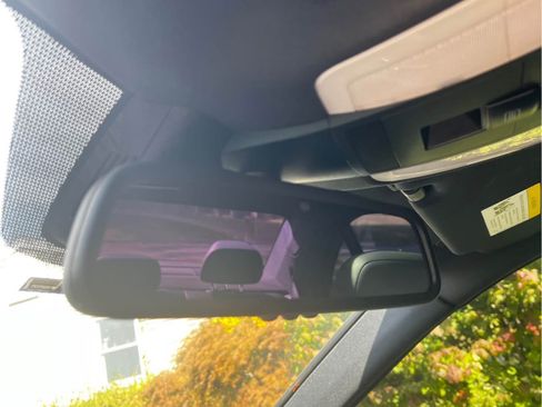 Used 2011 Mercedes-Benz C 300 Sedan image 8