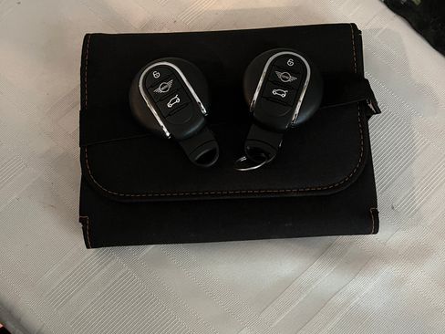 Used 2023 MINI Cooper S w/ Signature Upholstery Package image 11