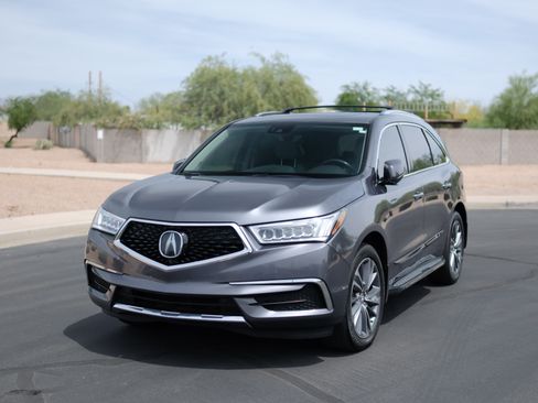 Used 2017 Acura MDX SH-AWD w/ Technology Package image 2