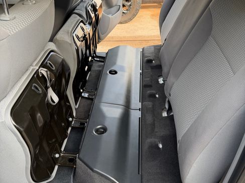 Used 2012 Toyota Tacoma PreRunner w/ SR5 Pkg image 11