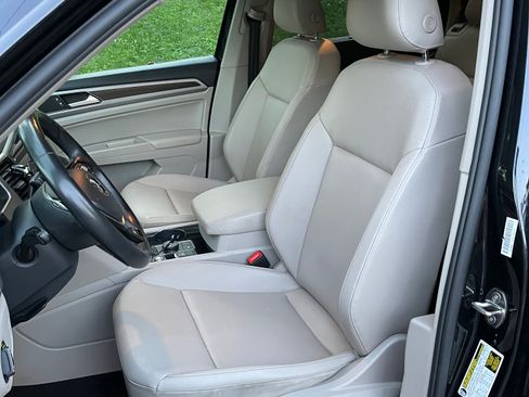 Used 2018 Volkswagen Atlas SEL w/ R-Line Package AWD/4WD image 5