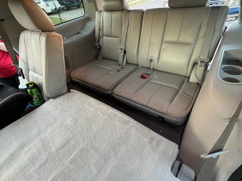 Used 2012 Chevrolet Tahoe LT RWD image 15
