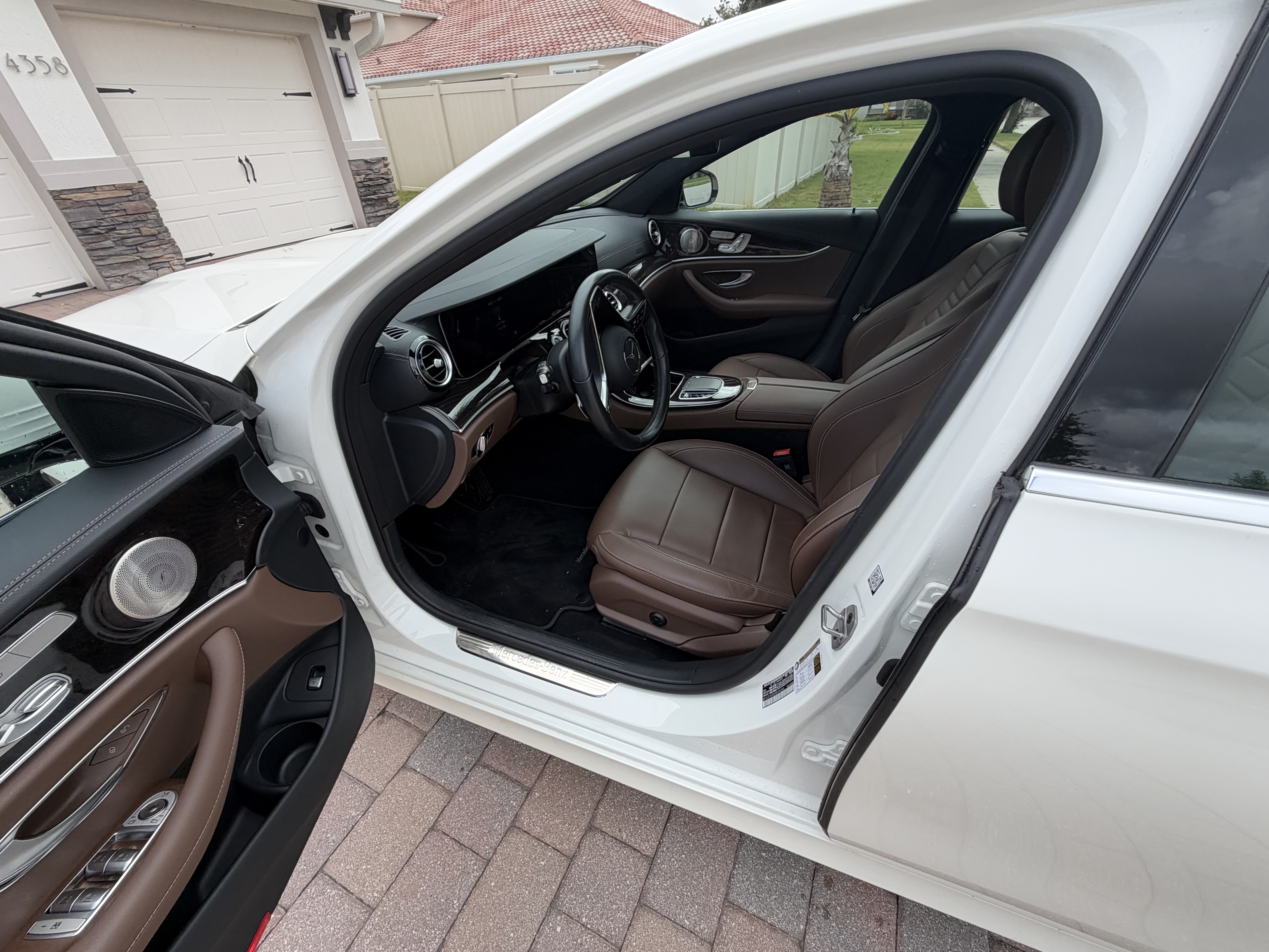 Used 2023 Mercedes-Benz E 450 4MATIC Sedan image 10