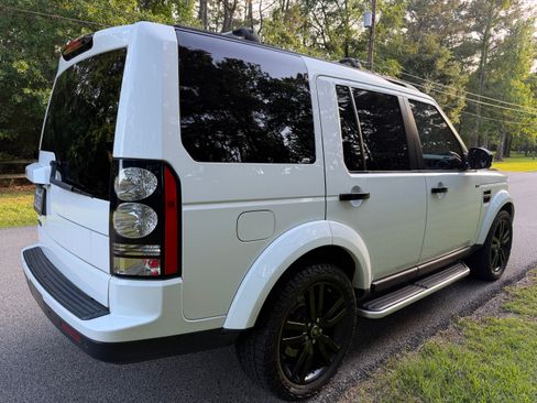 Used 2016 Land Rover LR4 HSE Silver Edition image 8