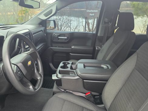 Used 2023 Chevrolet Silverado 1500 Custom image 11