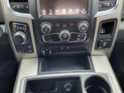 Used 2015 RAM 1500 Classic SLT w/ SLT Plus D←cor Group image 12