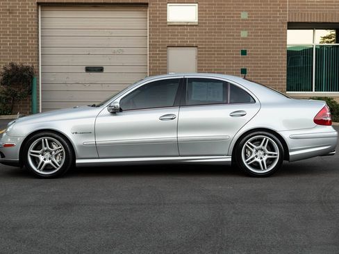 Used 2004 Mercedes-Benz E 55 AMG Sedan image 2