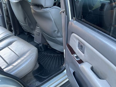 Used 2001 Toyota 4Runner SR5 w/ Sport Pkg RWD image 24