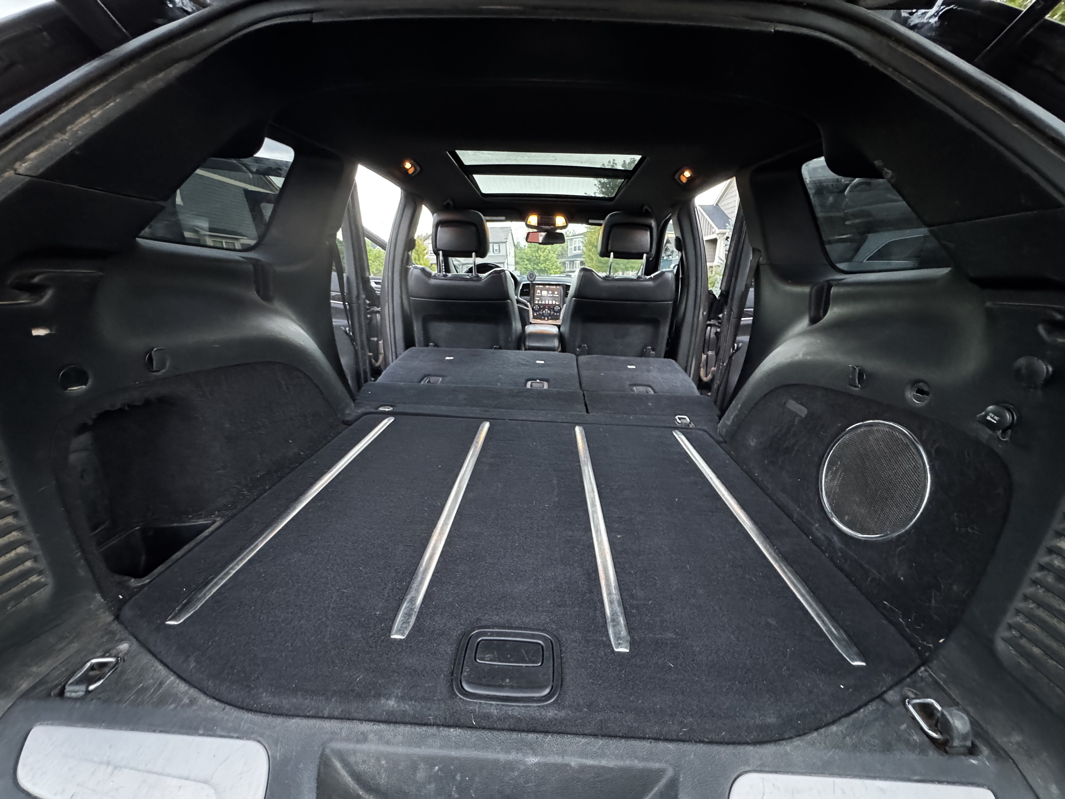 Used 2014 Jeep Grand Cherokee Overland AWD/4WD image 8