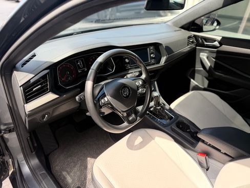 Used 2021 Volkswagen Jetta R-Line image 6