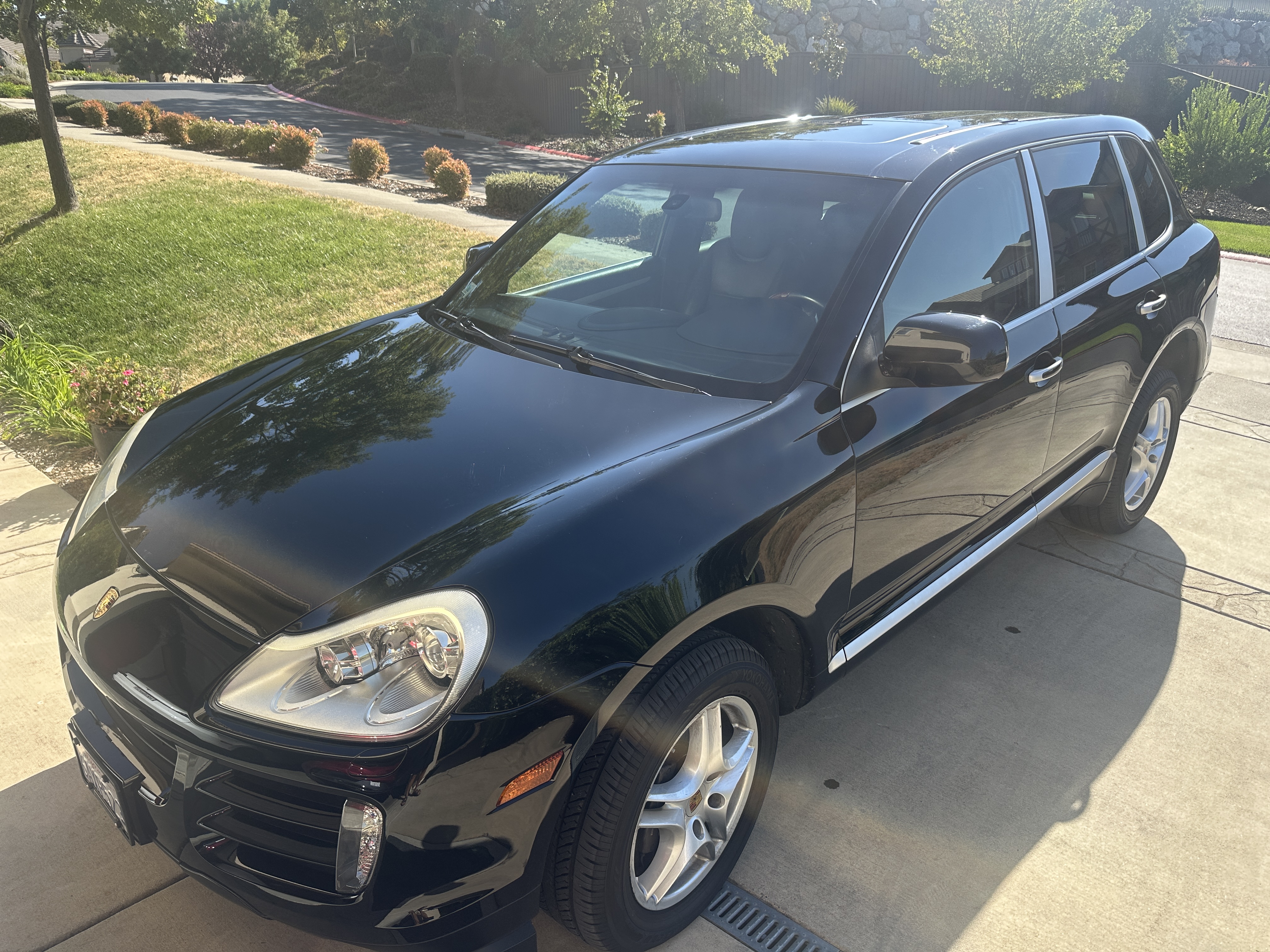 Used 2008 Porsche Cayenne AWD/4WD image 2