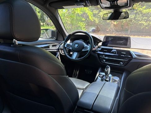 Used 2018 BMW 530e image 29