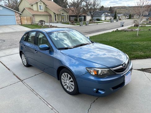 Used 2010 Subaru Impreza 2.5i Premium image 14