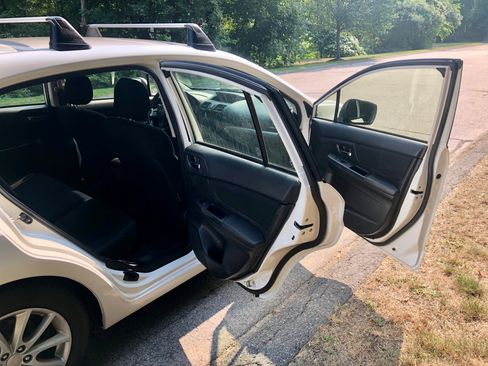 Used 2014 Subaru Impreza 2.0i Premium image 10