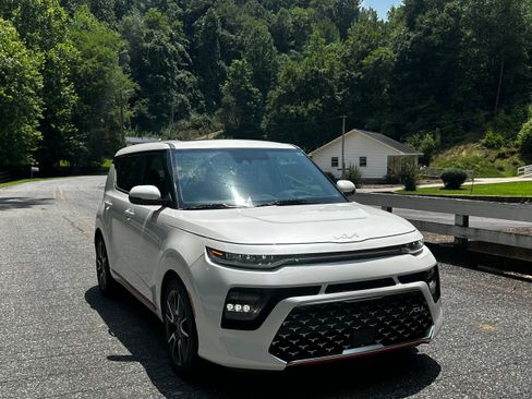 Used 2022 Kia Soul Turbo FWD image 5