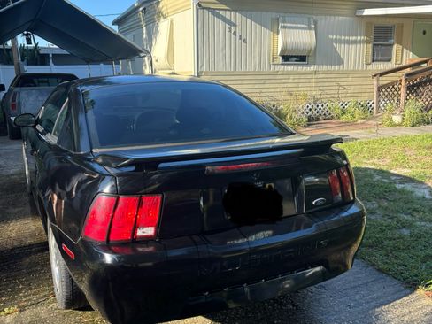 Used 2002 Ford Mustang Coupe image 5