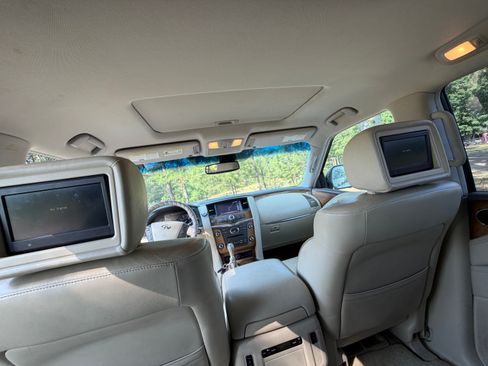 Used 2014 INFINITI QX80 2WD w/ Theater Package image 6