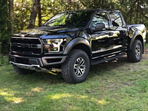 Used 2018 Ford F150 Raptor w/ Equipment Group 801A Mid image 1
