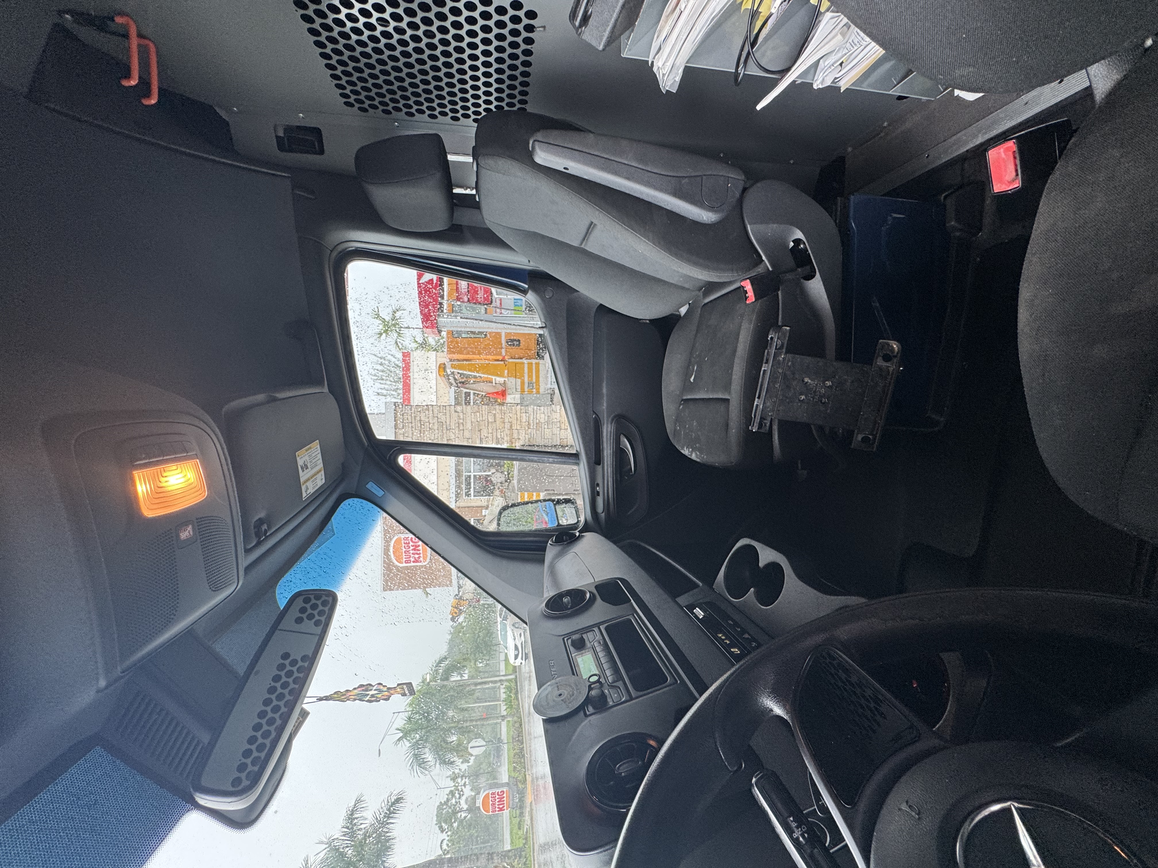 Used 2021 Mercedes-Benz Sprinter 2500 image 19