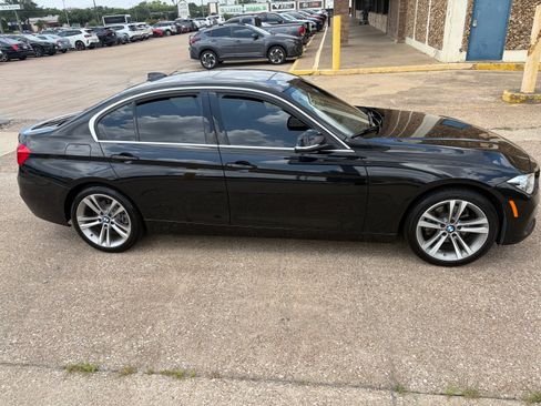 Used 2018 BMW 330i Sedan RWD image 1