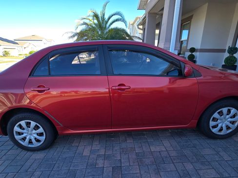Used 2011 Toyota Corolla LE image 5