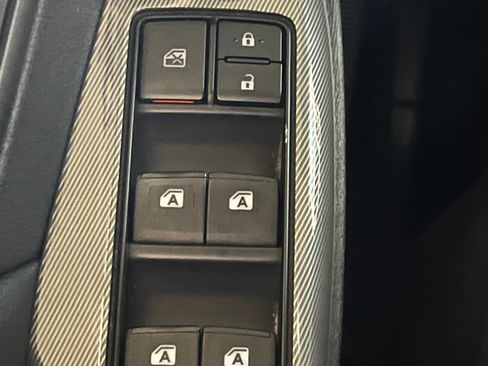 Used 2018 Toyota Sienna SE w/ SE Preferred Package image 4